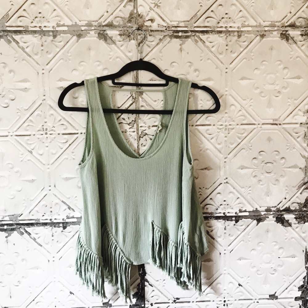 🛍✨5 for $25 - Fringe tank